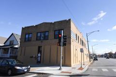 4401 N Keeler Ave #2E - Photo 1 of 1