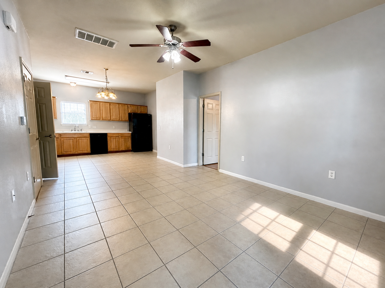 1707 Chestnut Ave - Photo 6 of 35