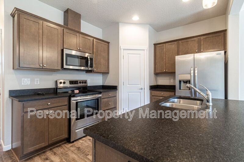 5705 Ne 59th Way - Photo 5 of 23