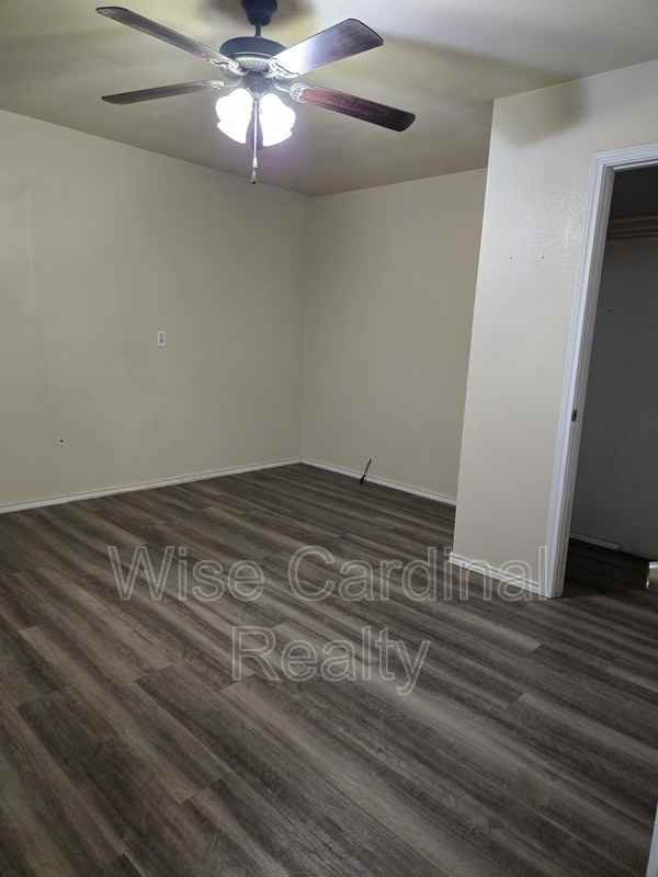 17808 107th St - Photo 6 of 13