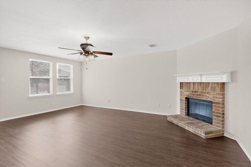 12829 Pearson Dr - Photo 6 of 25