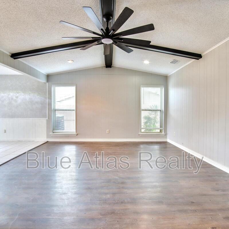 2935 Potomac Ave - Photo 3 of 18