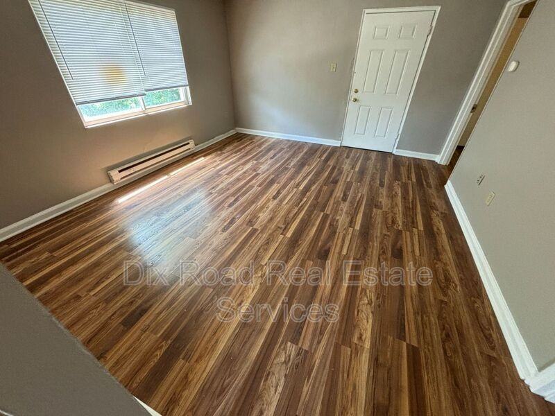 3121 Gobel Ave #3 - Photo 5 of 16