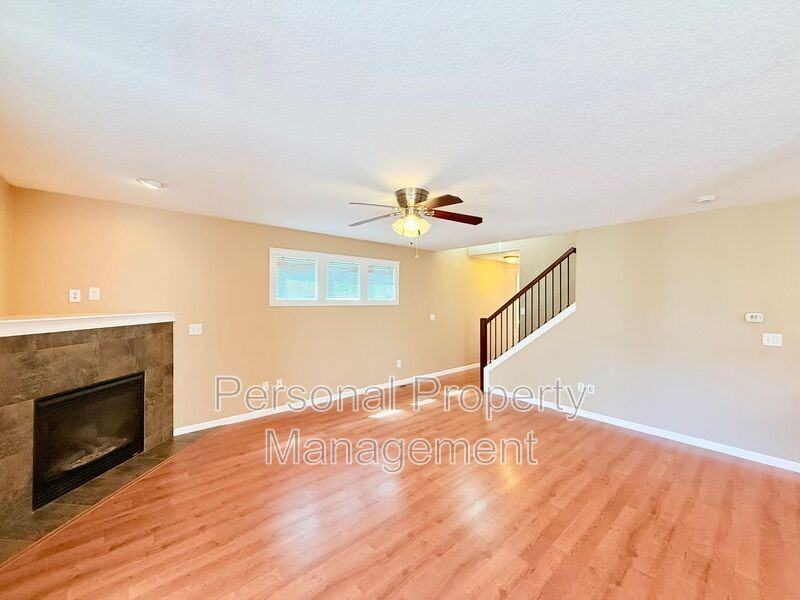 5322 Ne 95th St - Photo 4 of 31