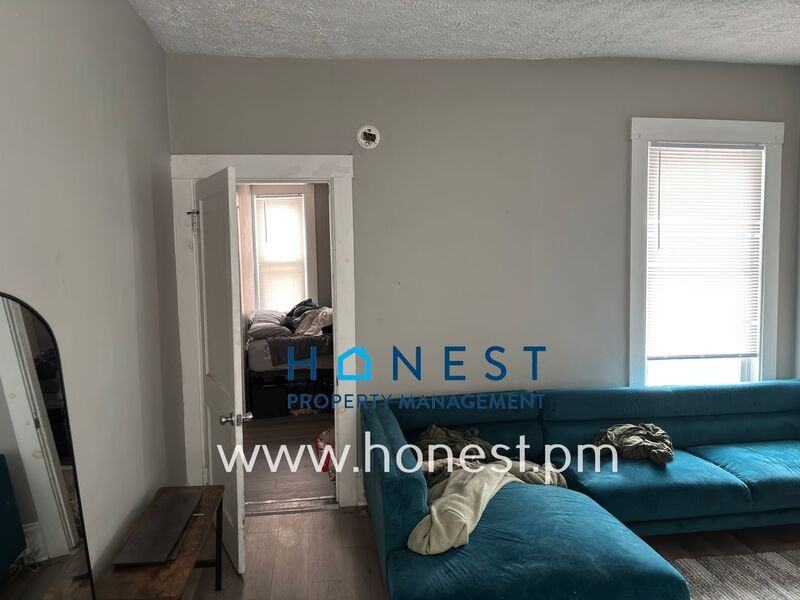 9 Maple St #4 - Photo 5 of 10