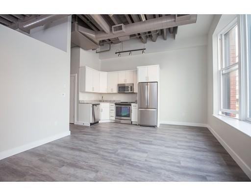 630 Washington St #206