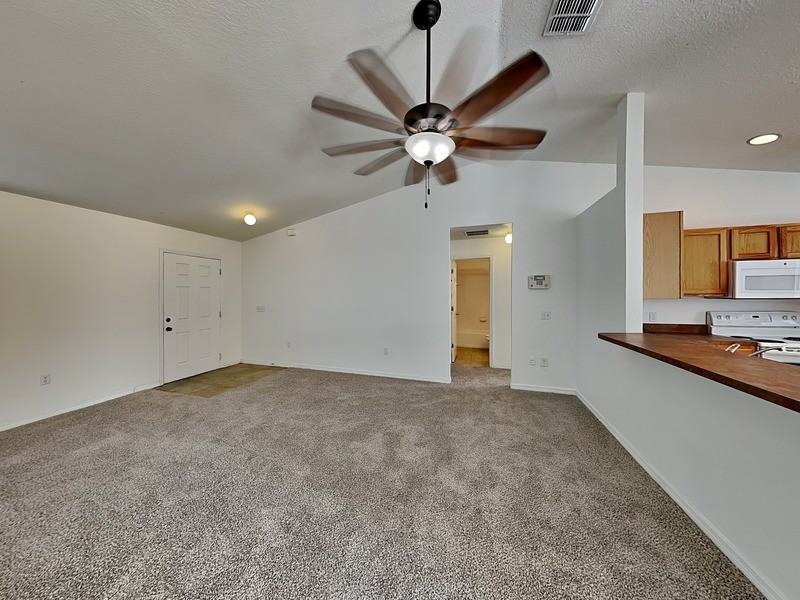 1406 Orlando Pl - Photo 3 of 18