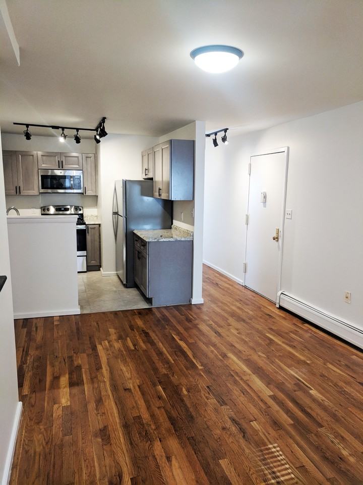 24-26 Academy Street / 63 Cannon Street - Photo 7 of 8