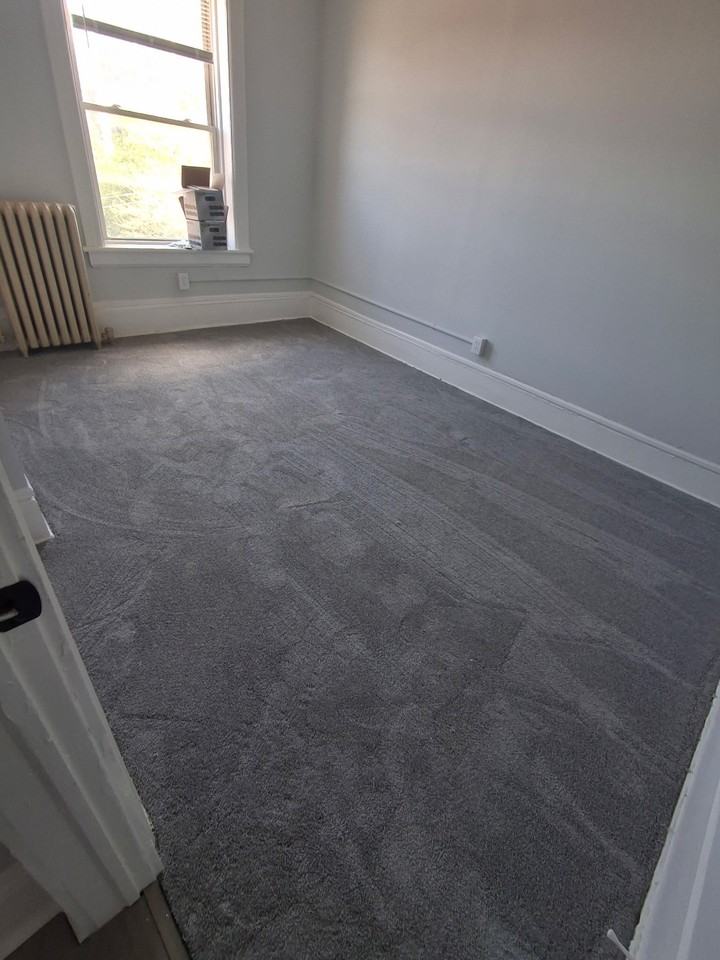 210 Main Street - Photo 4 of 10