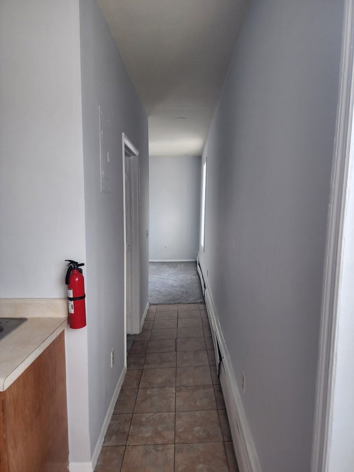210 Main Street - Photo 5 of 10