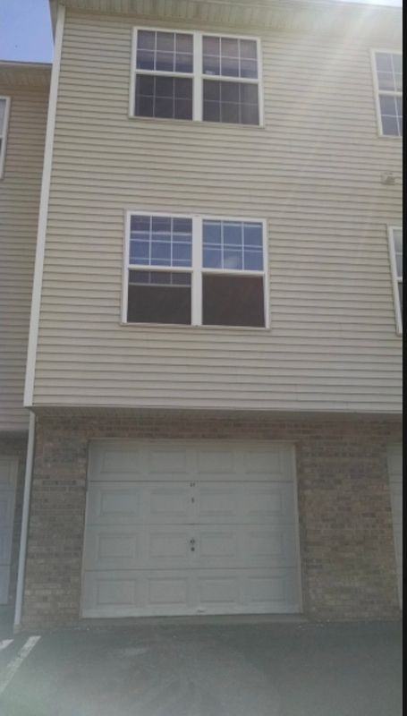 37 Parkside Ct - Photo 3 of 11
