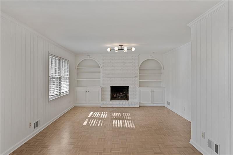 1000 Carter Dr Ne - Photo 5 of 37