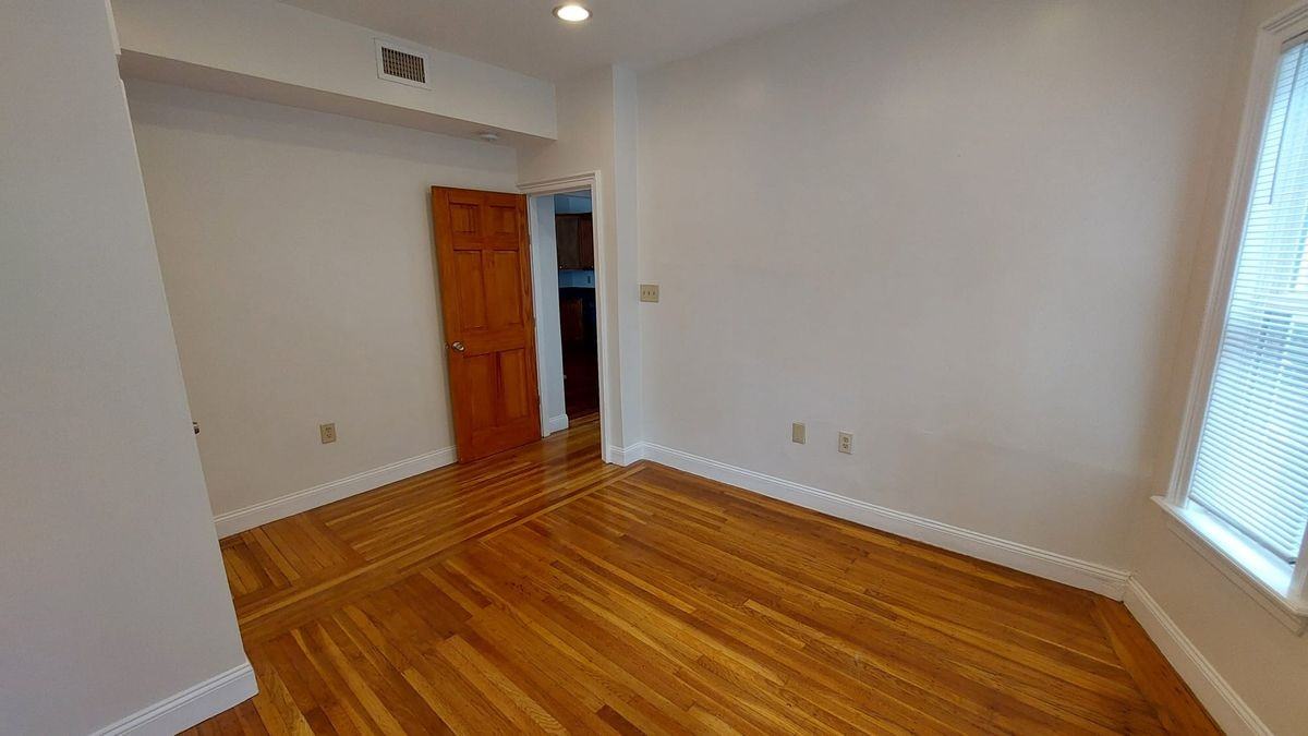 167 King St - Photo 7 of 9
