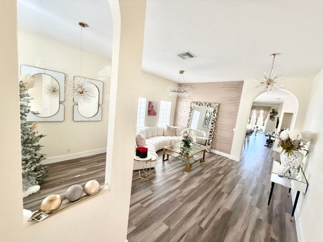 159 Berenger Walk - Photo 3 of 17