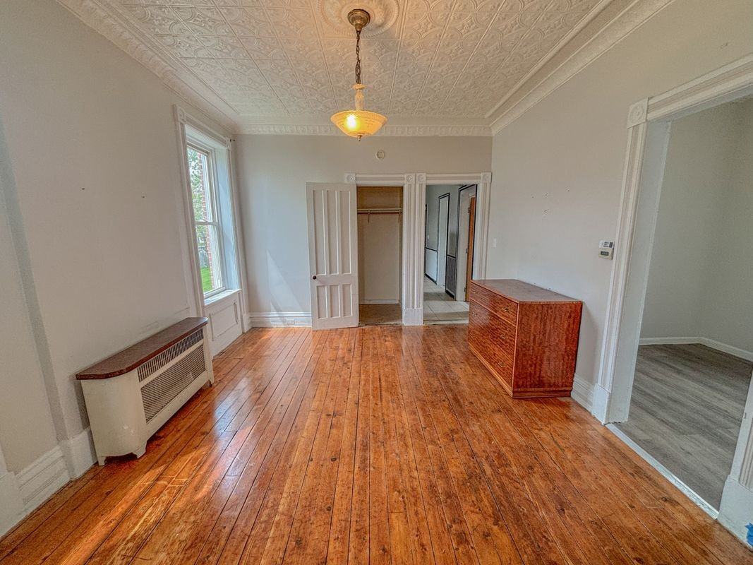 2325 4th Ave ##1 - Photo 2 of 3