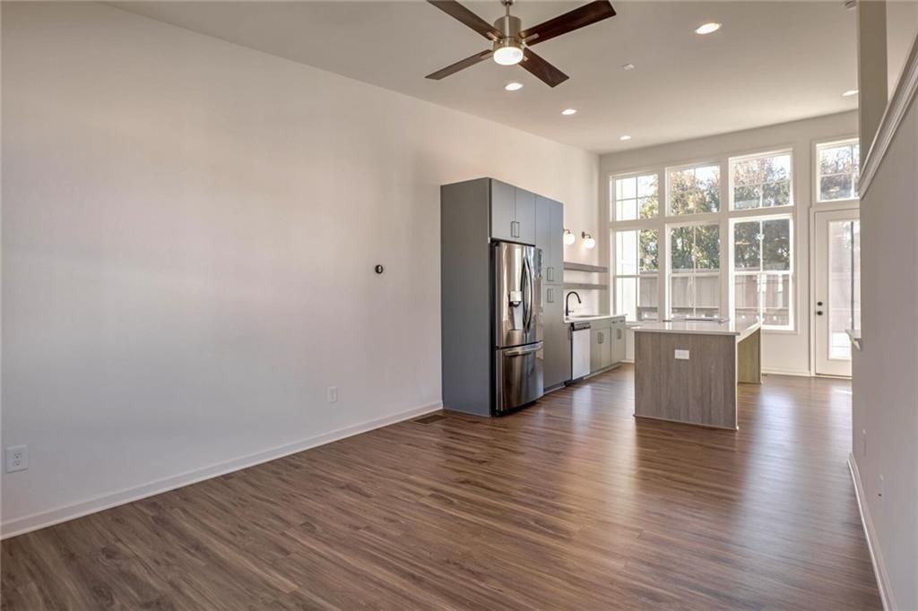906 Brees Ct - Photo 2 of 37