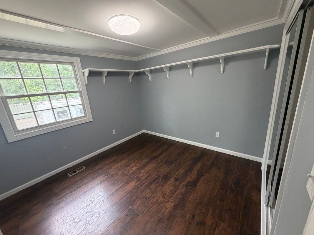 8004 Gracie Dr - Photo 3 of 12