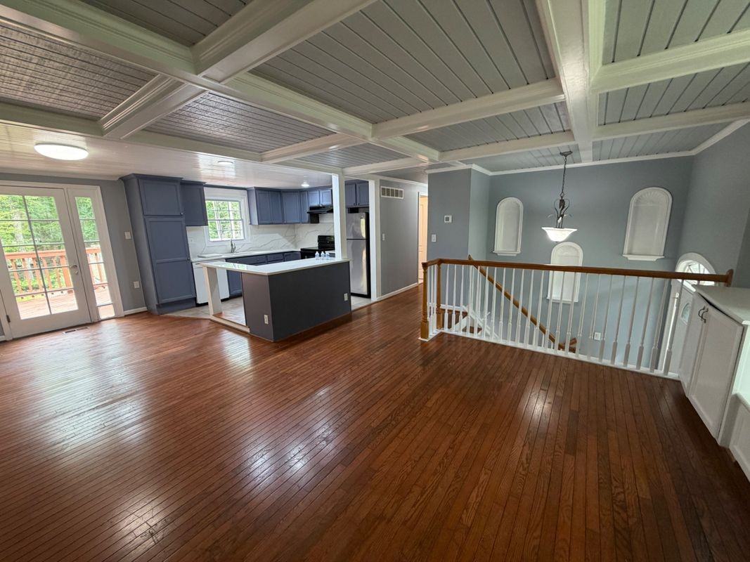 8004 Gracie Dr - Photo 6 of 12