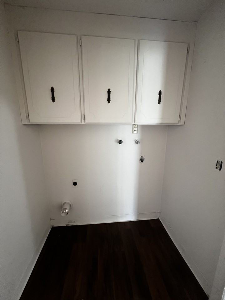 316 Trailblazer Street SE - Photo 5 of 13