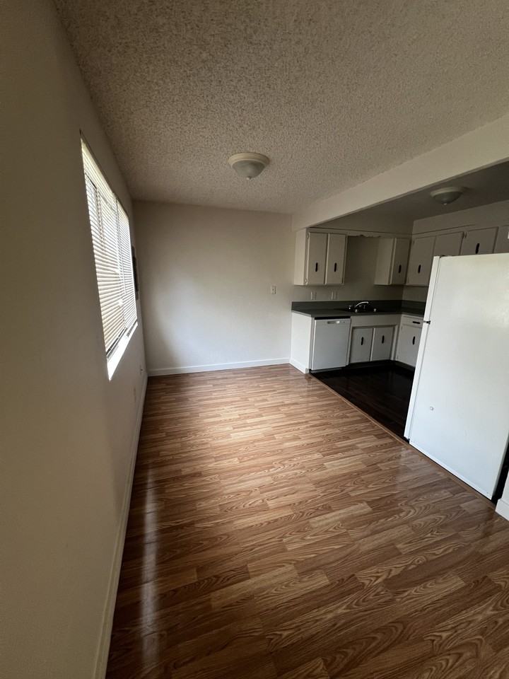 316 Trailblazer Street SE - Photo 6 of 13