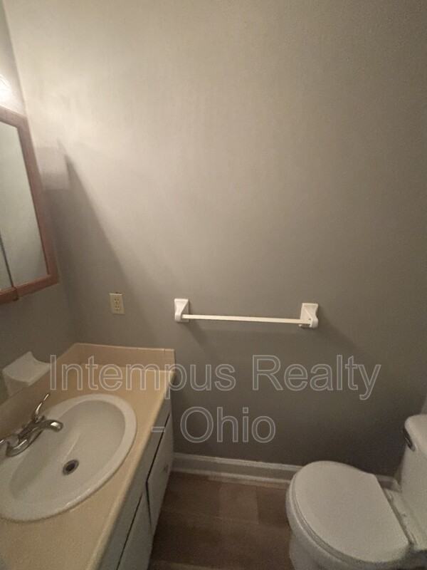 10 King Arthur Ct - Photo 5 of 30