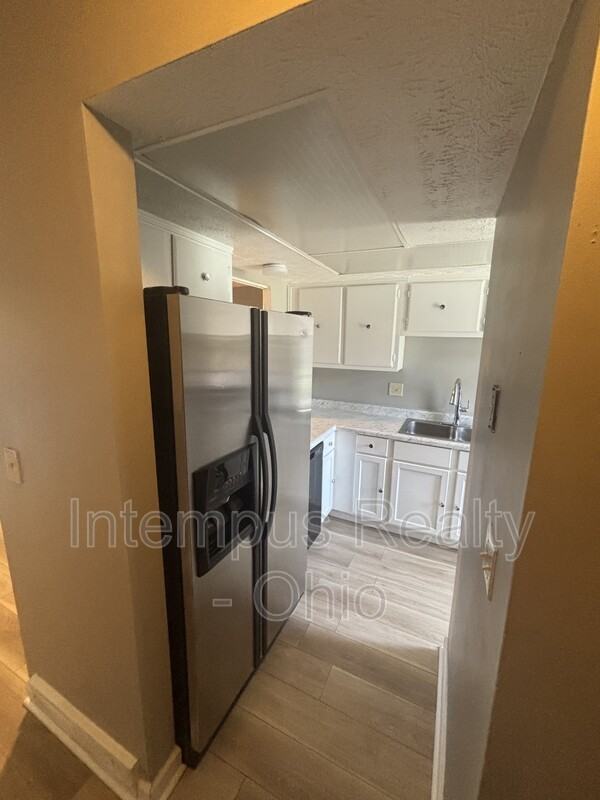 10 King Arthur Ct - Photo 6 of 30