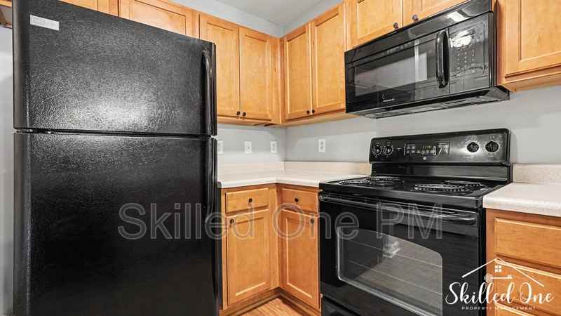 1380 Heritage Pointe Driveunit - Photo 5 of 19