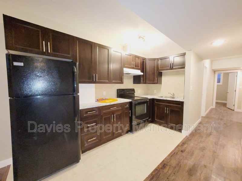 11637 125 St Nw #BS - Photo 2 of 11