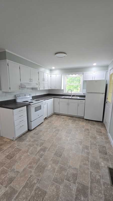 160 Ralley Rd - Photo 3 of 14