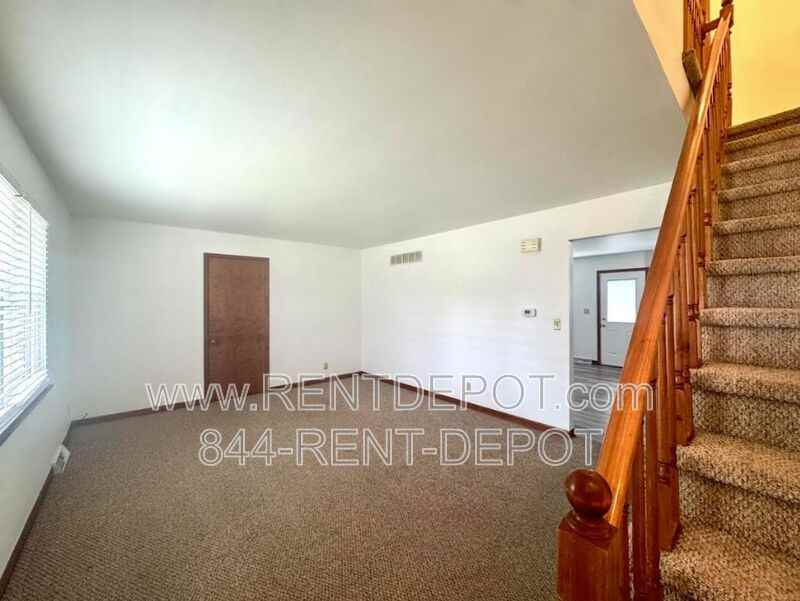 306 Bob Court Dr - Photo 2 of 13