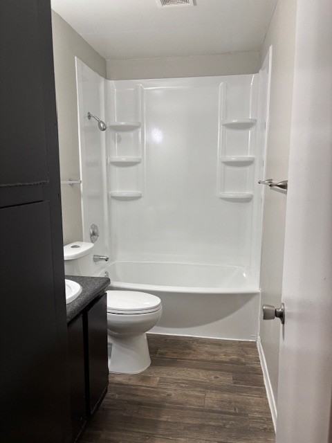 Carroll Lane Apartments - Photo 5 of 38