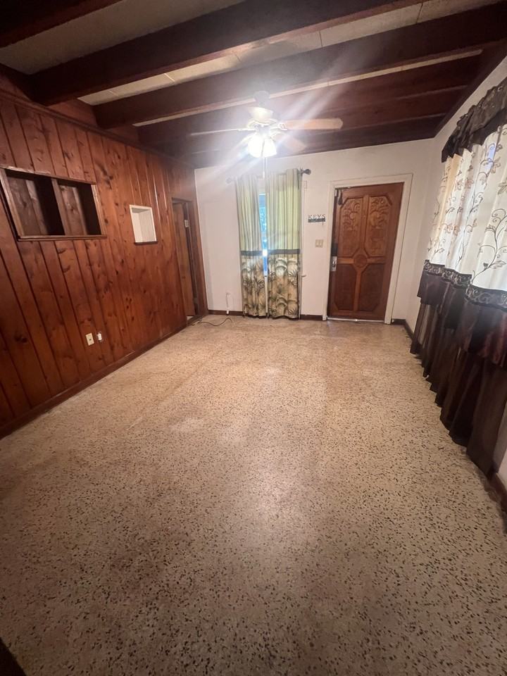 356 Palm Avenue - Photo 2 of 20