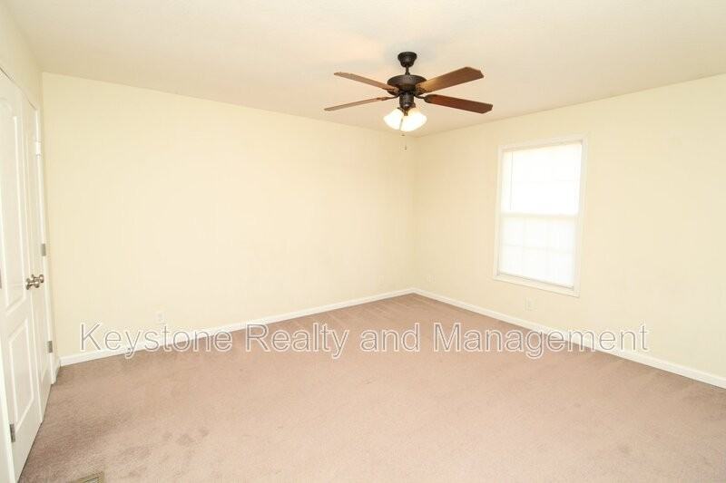 2300 Raleigh Ct - Photo 5 of 8