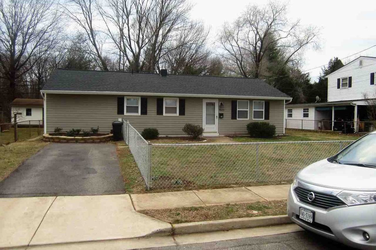 7525 Albemarle Dr #7525 - Photo 7 of 9