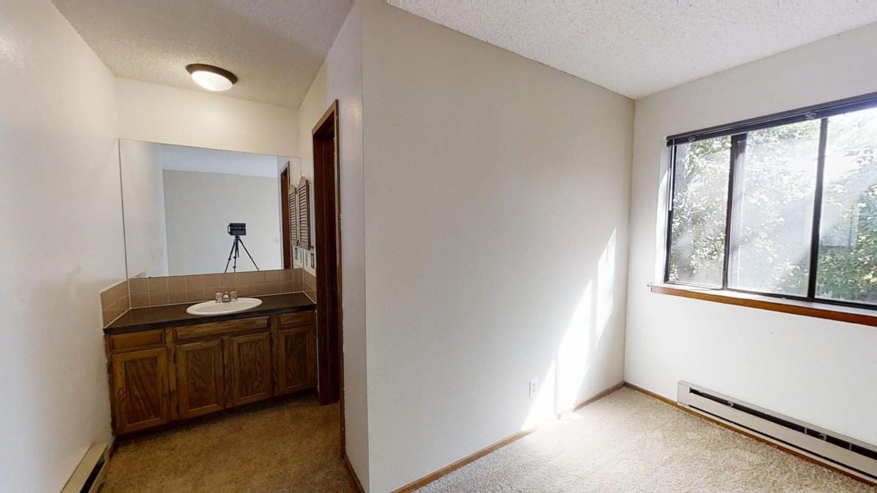 2633 Juniper Ave - Photo 7 of 14