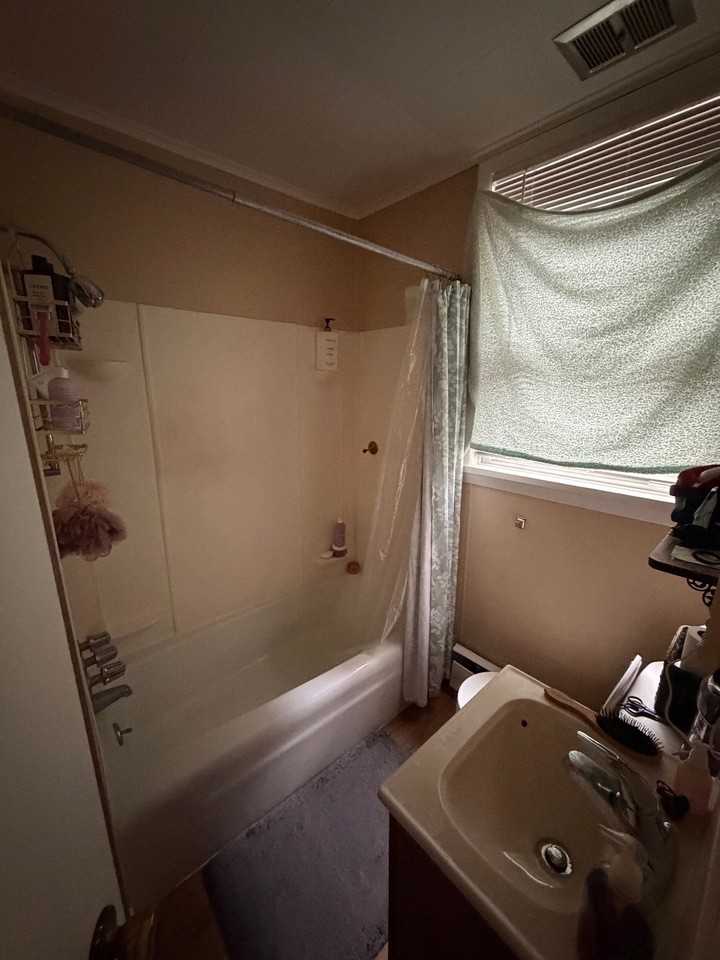 50 Temple Street - Photo 2 of 4