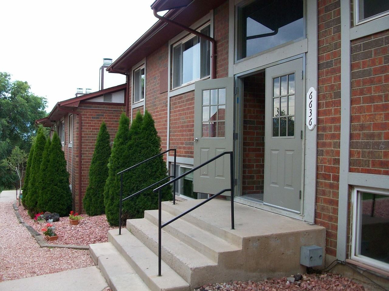 6636-6640 Dublin Loop W - Photo 2 of 6