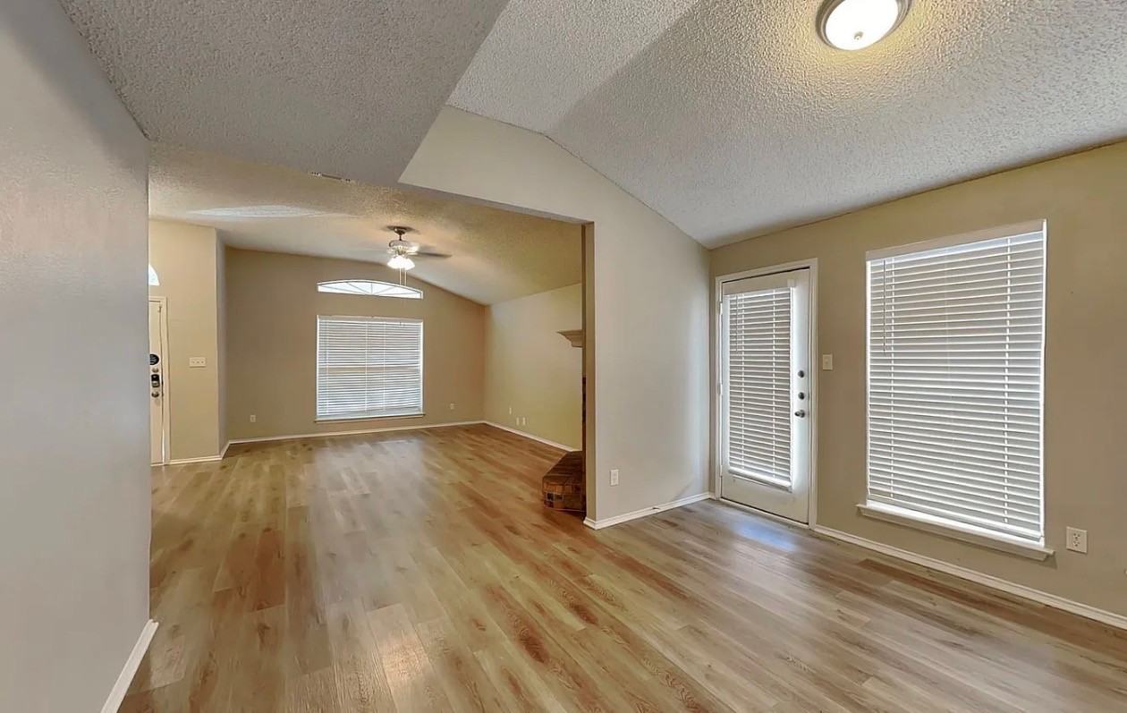 326 Moss Hill Drive - Photo 6 of 15