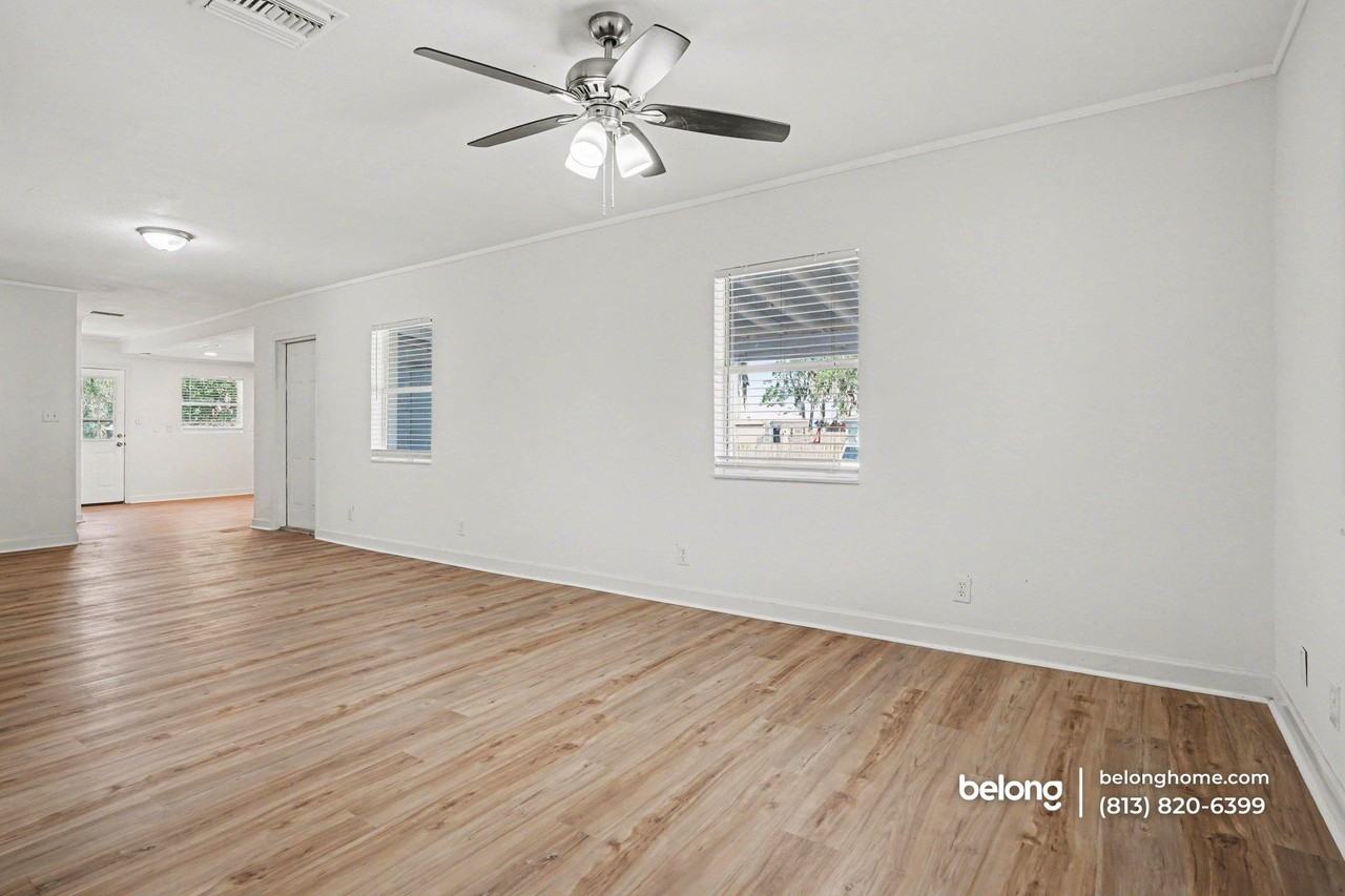 403 Virginia St - Photo 5 of 18