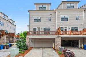 featured image of 372 Concord St