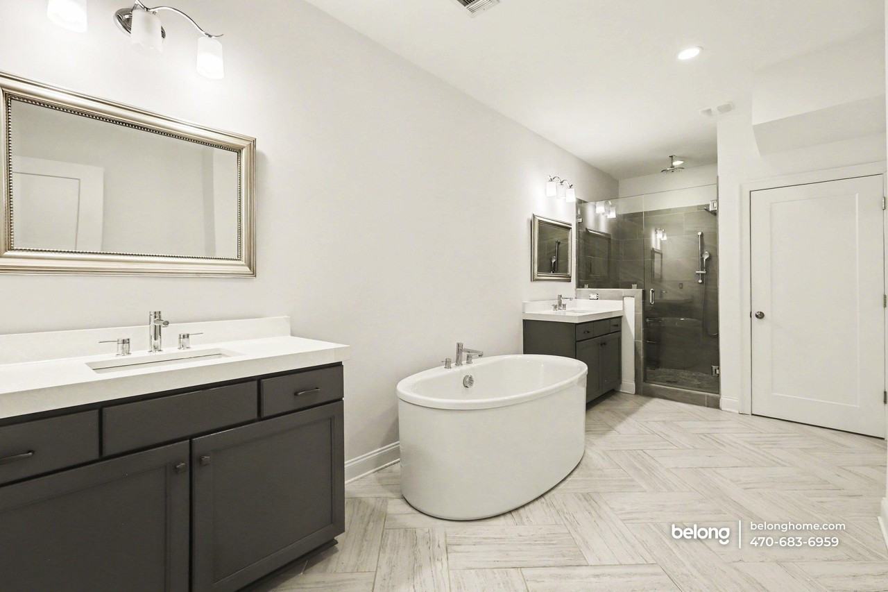 372 Concord St - Photo 4 of 30