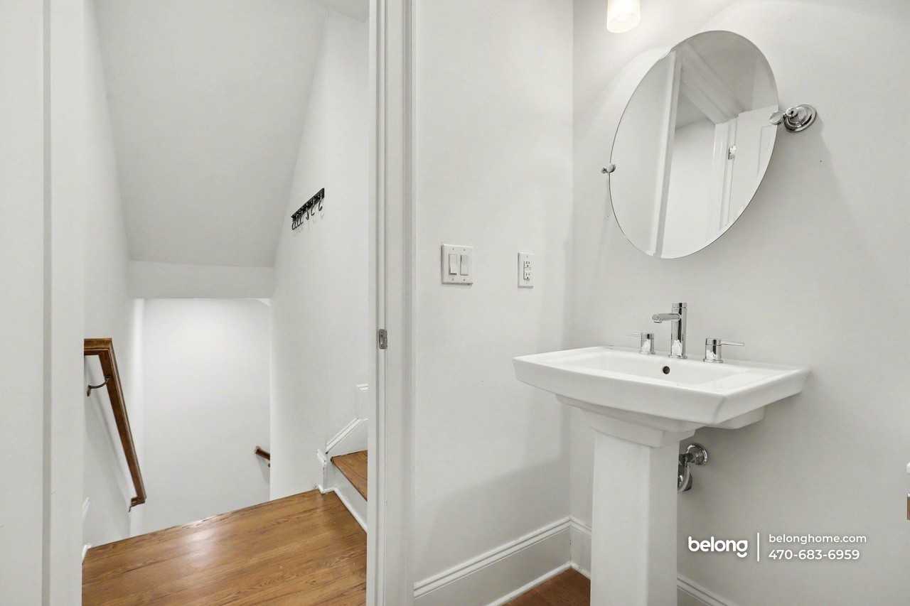 372 Concord St - Photo 7 of 30