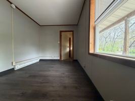 featured image of 1570 E Madison St