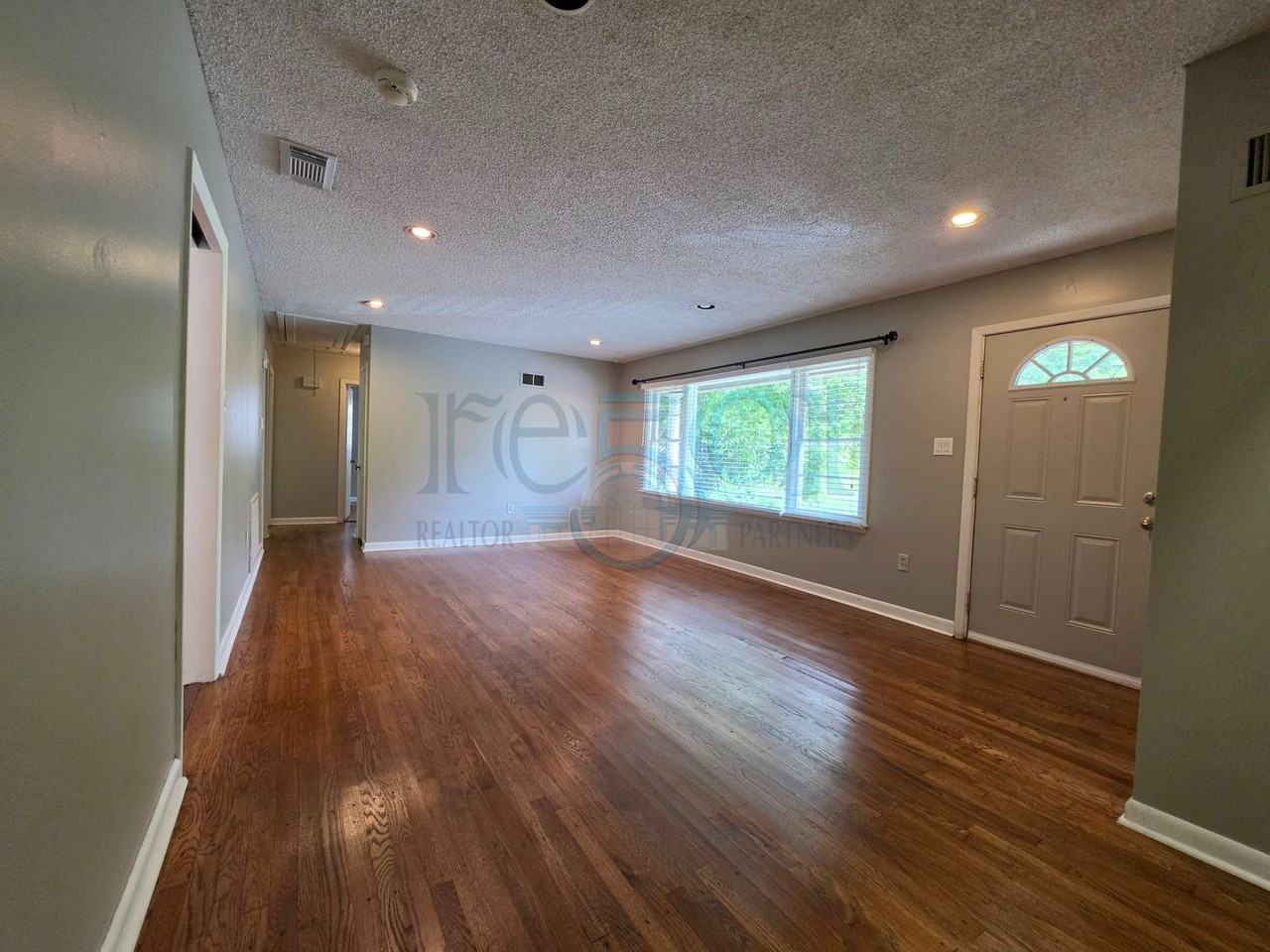 117 Link Rd - Photo 5 of 34