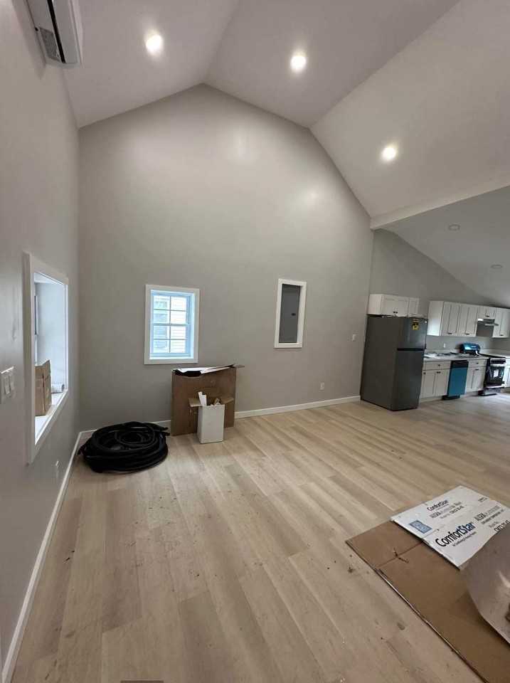 18 Forester Ave - Photo 4 of 10
