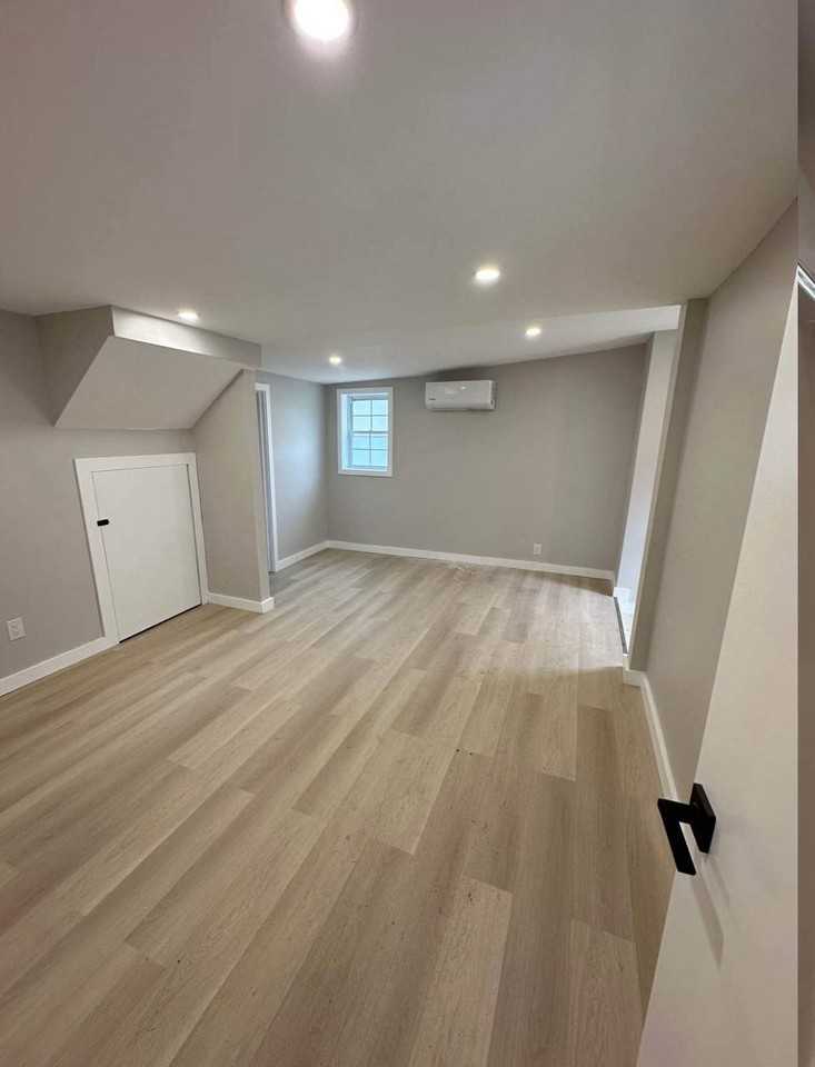 18 Forester Ave - Photo 5 of 10