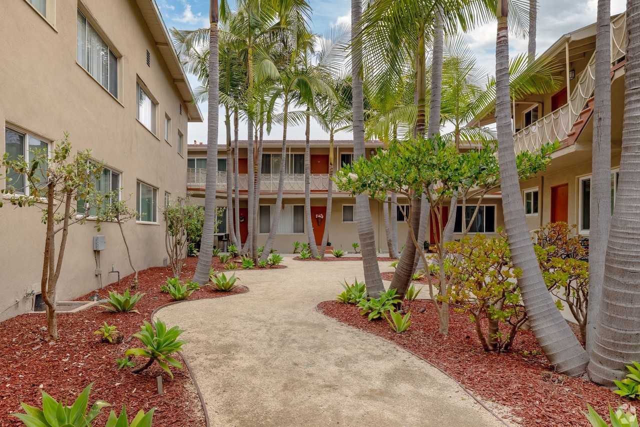 Keswick Court Apartments - Photo 3 of 29