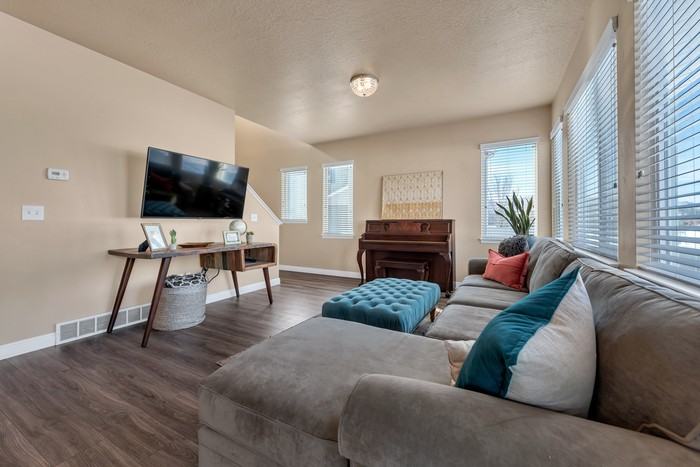 3234 W Desert Lily Dr - Photo 5 of 26
