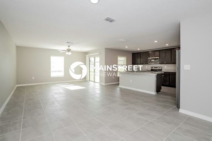 1377 Brenway Dr - Photo 3 of 16