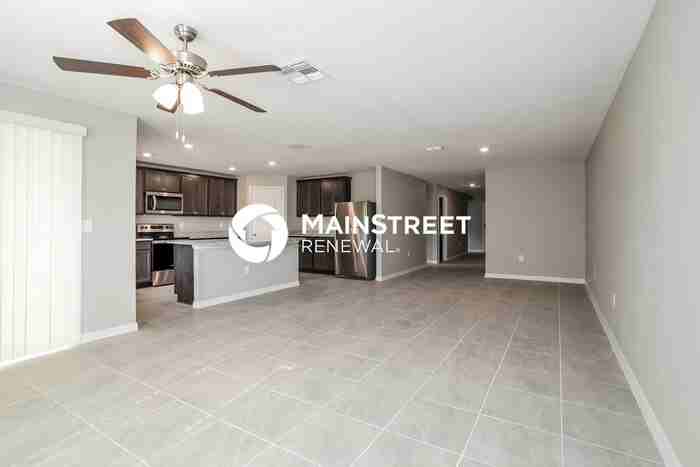 1377 Brenway Dr - Photo 4 of 16